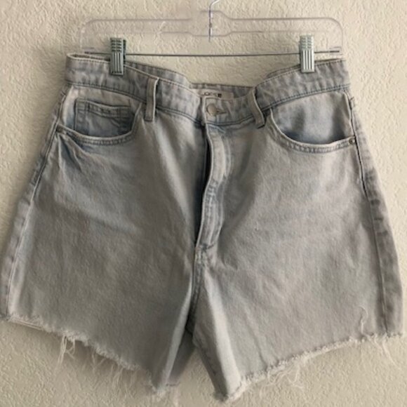 Distressed Denim Shorts - Picture 2 of 6